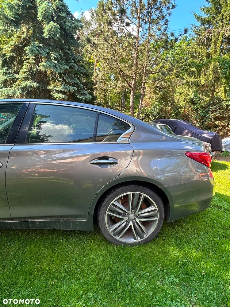 Infiniti Q50 Q50S Hybrid AWD - 3