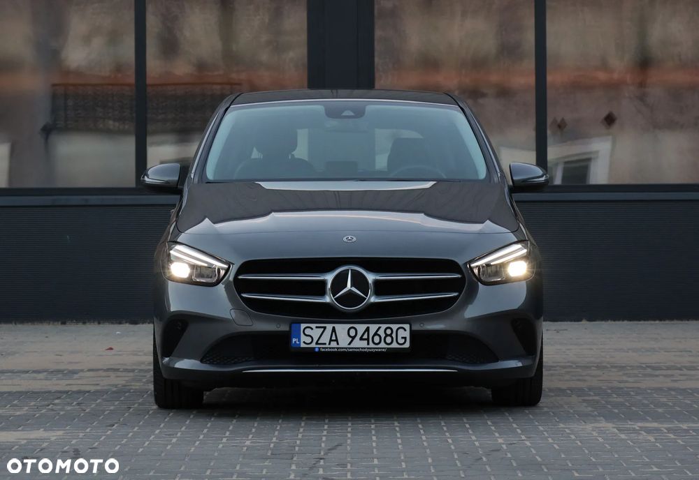 Mercedes-Benz Klasa B 180 7G-DCT - 36