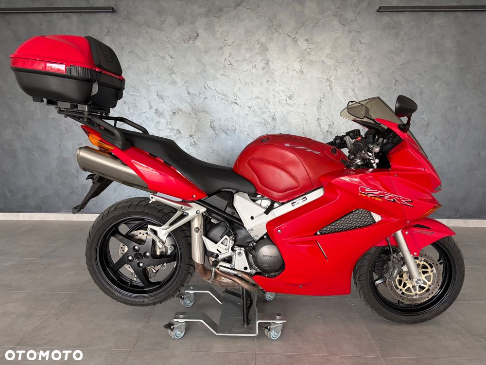 Honda VFR - 1