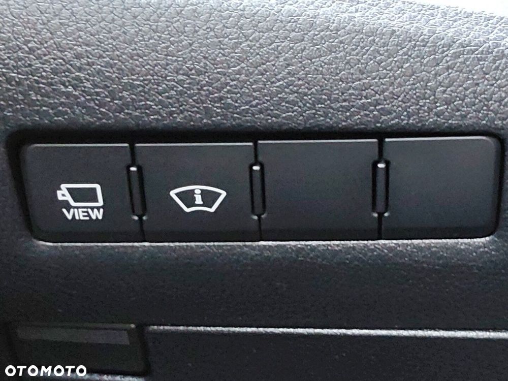 Lexus ES 300h Omotenashi - 21