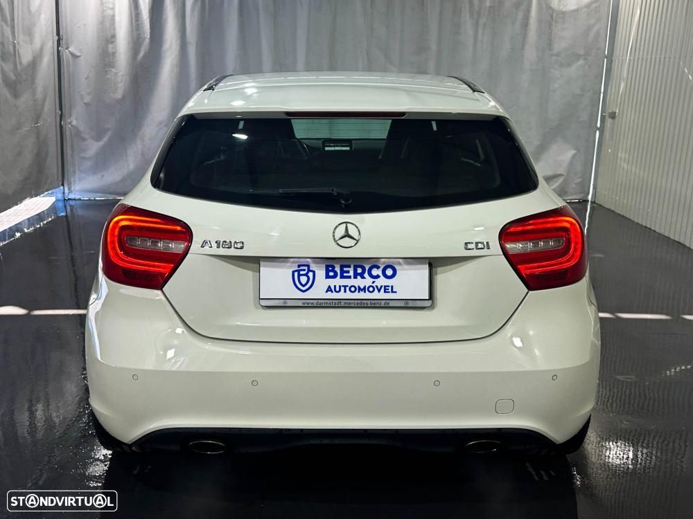 Mercedes-Benz A 180 d 7G-DCT AMG Line - 5