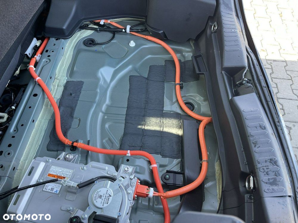 Toyota C-HR 2.0 PHEV Dynamic Force Style - 4