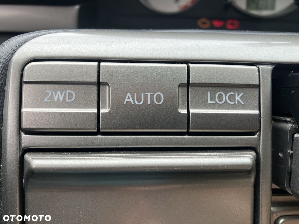 Nissan X-Trail 2.0 Comfort - 33
