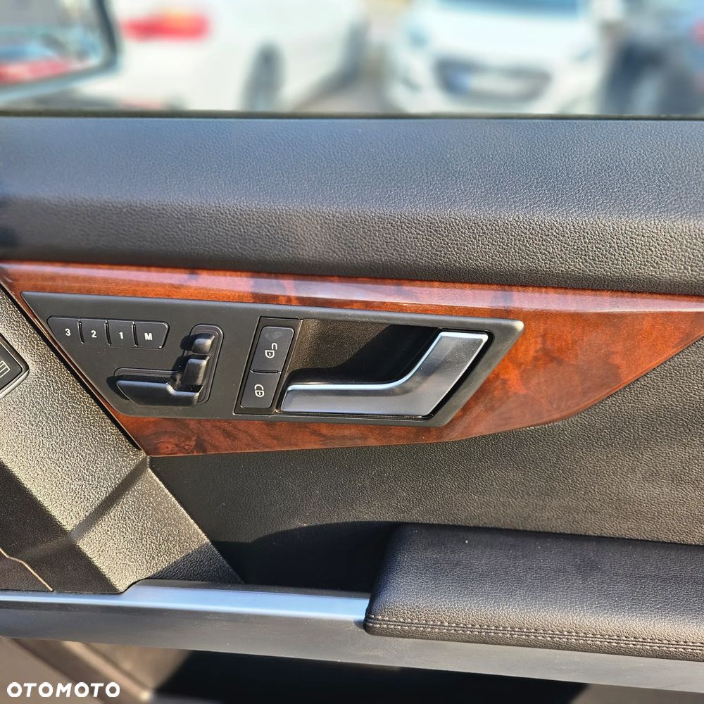 Mercedes-Benz GLK - 30