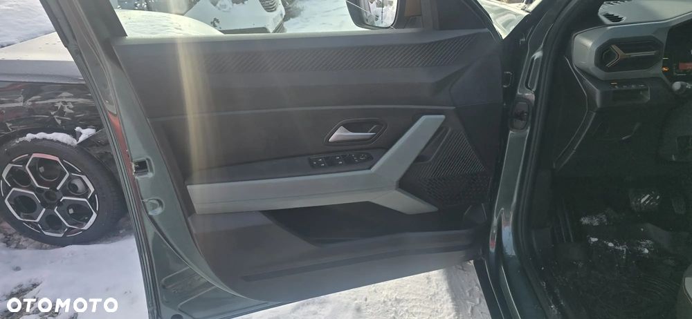 Dacia Duster 140 Journey - 23