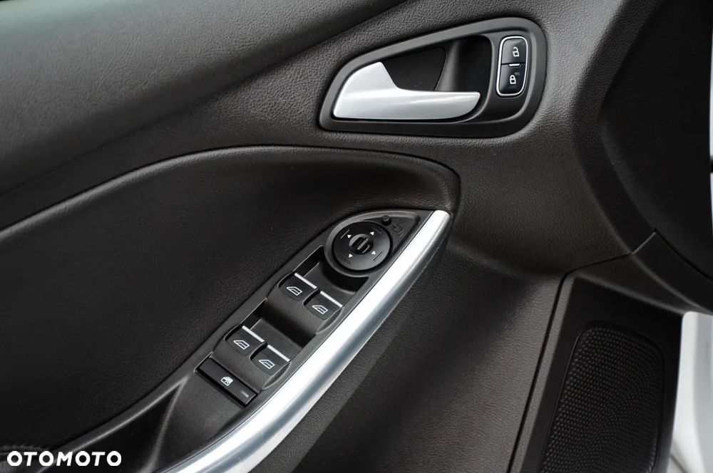 Ford Focus 2.0 TDCi ST mit Leder-Exclusiv-Paket - 36