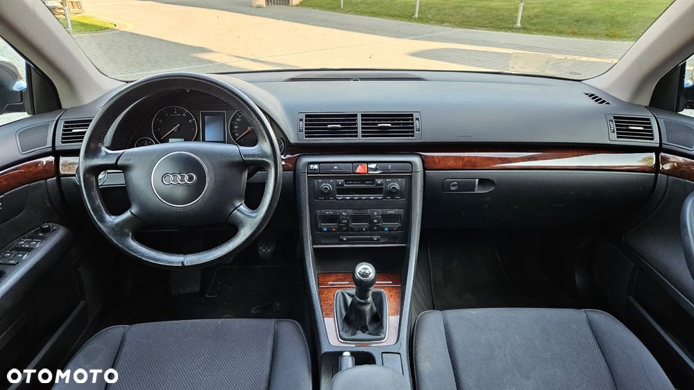 Audi A4 Limousine 2 - 13