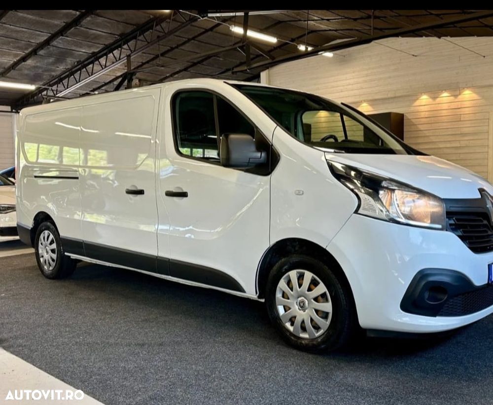 Renault Trafic - 1