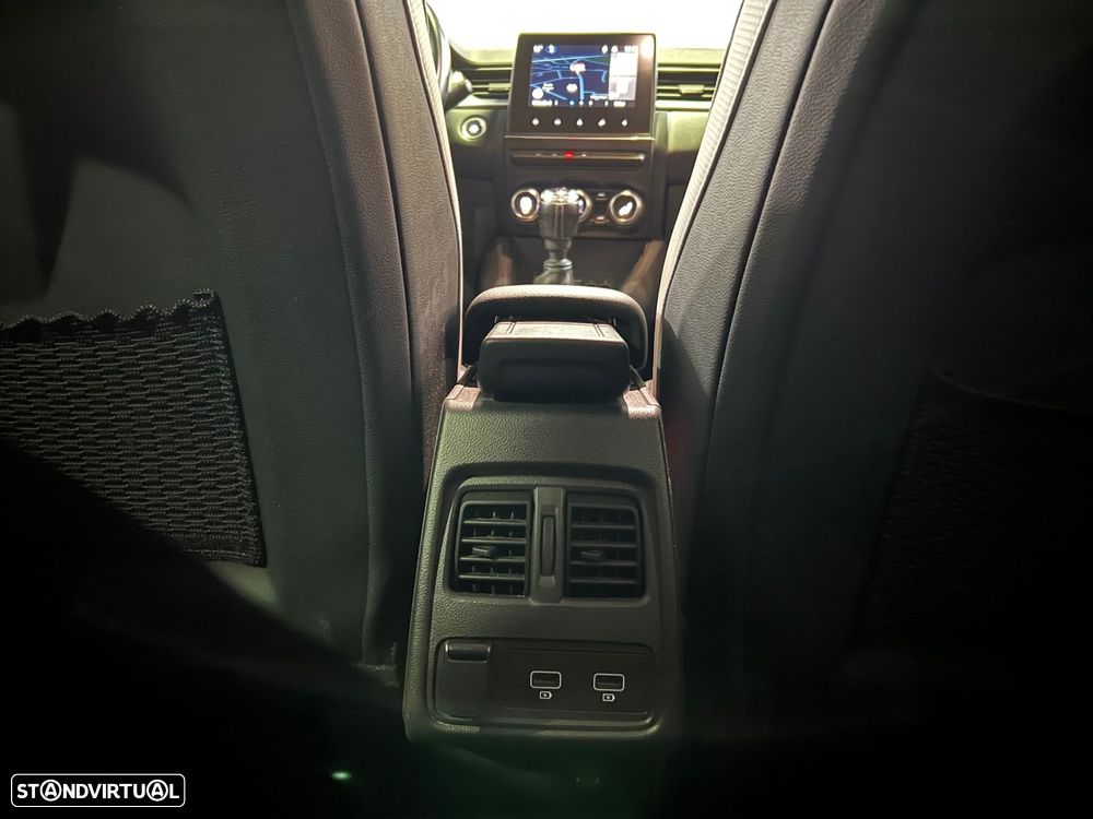 Renault Captur 1.0 TCe Techno - 18