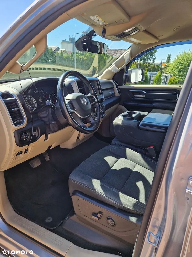 RAM 1500 Crew Cab Shortbed Bighorn - 8