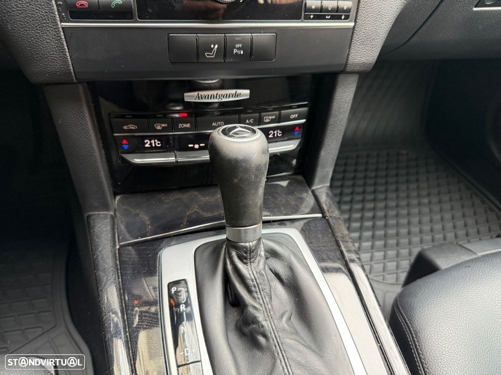 Mercedes-Benz E 220 CDi Avantgarde BlueEfficiency Auto - 9