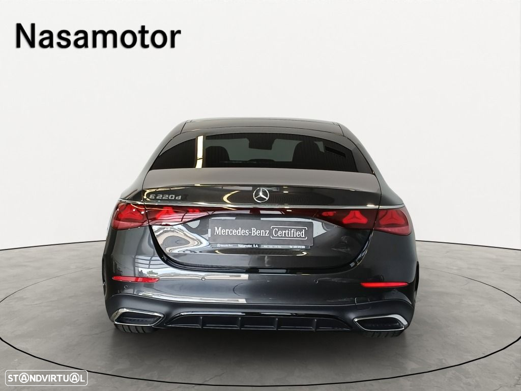 Mercedes-Benz E 220 - 3