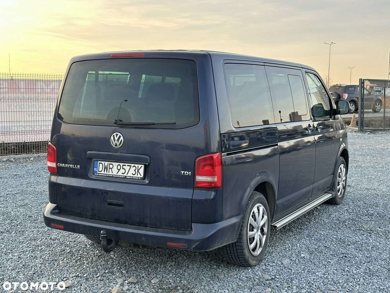 Volkswagen Caravelle - 6