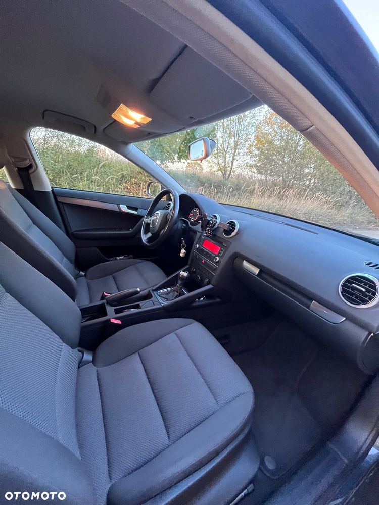 Audi A3 Sportback 1.4 TFSI S tronic Ambiente - 15