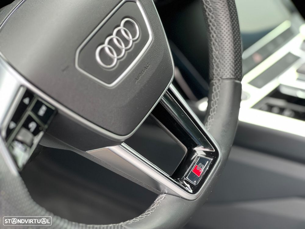 Audi e-tron 55 quattro S line - 19