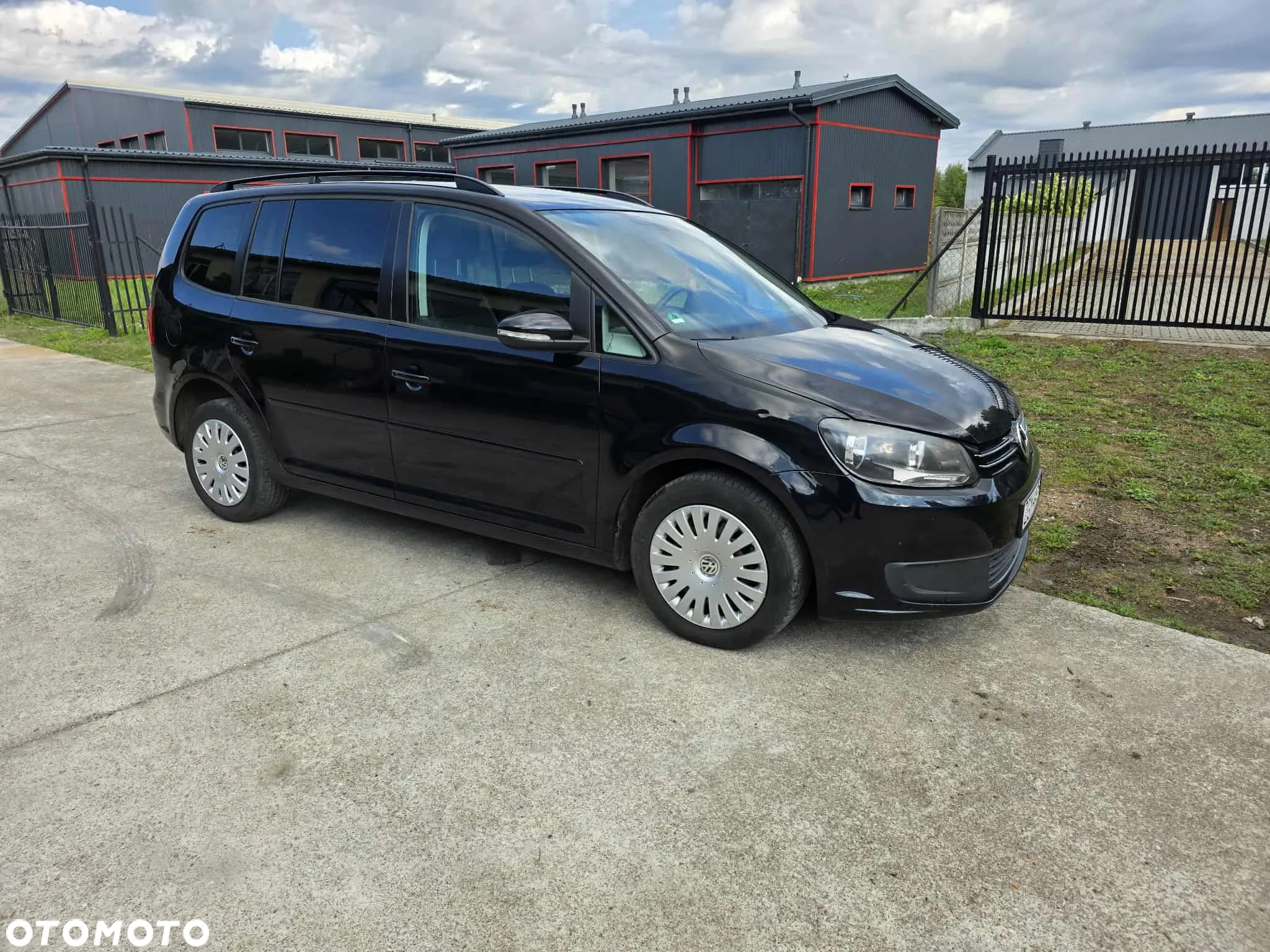 Volkswagen Touran - 8