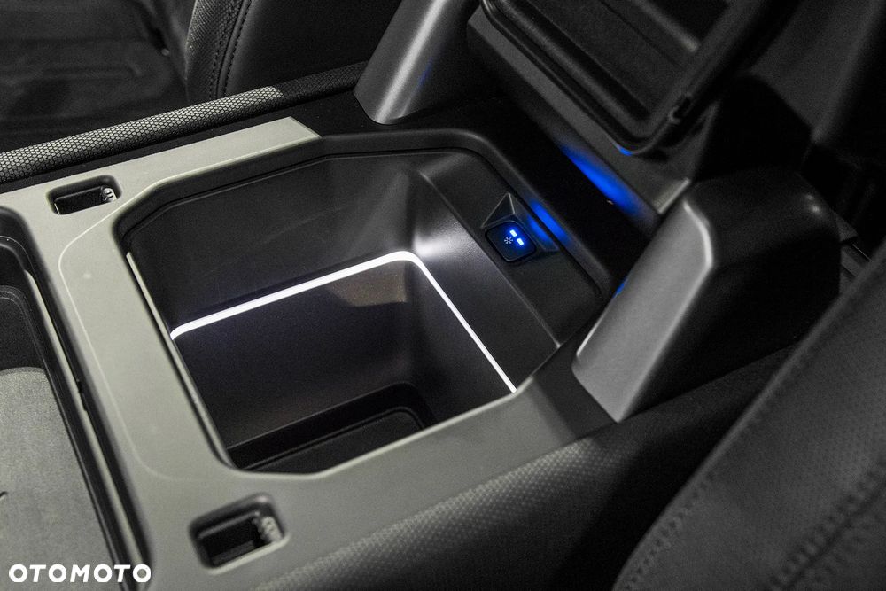 Land Rover Defender 5.0 P525 V8 - 11