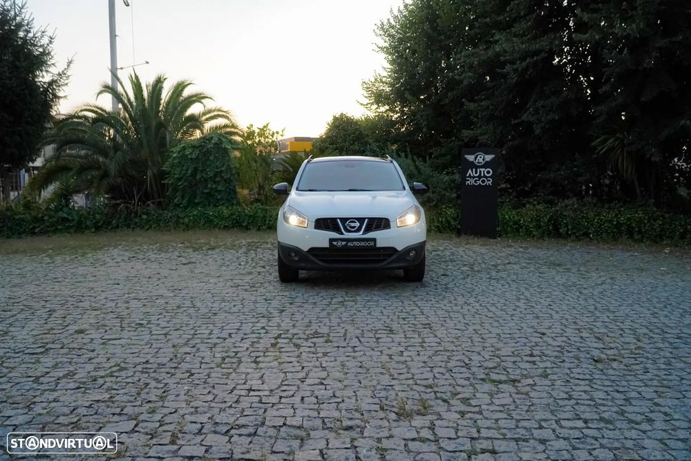 Nissan Qashqai - 1
