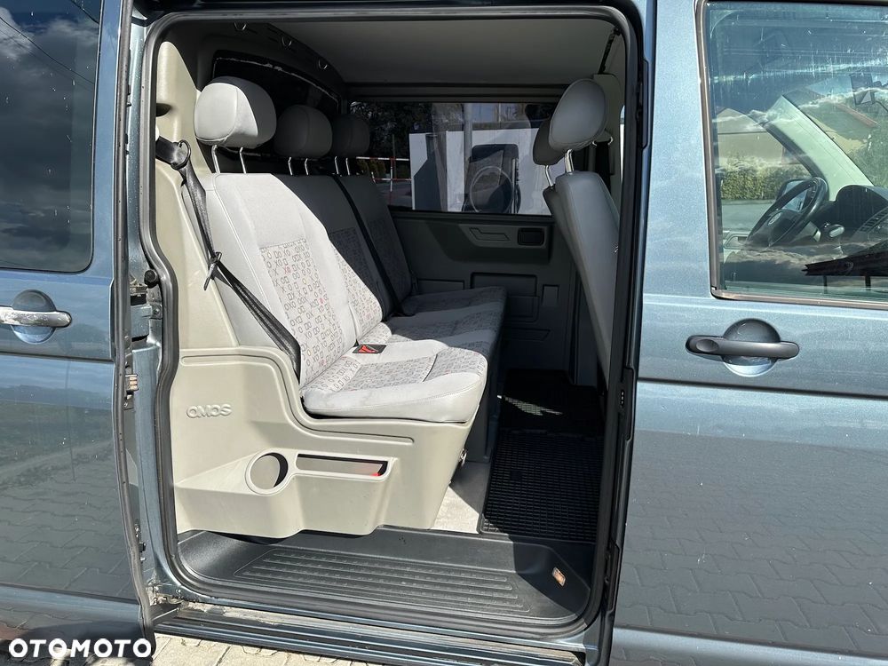 Volkswagen Transporter - 11
