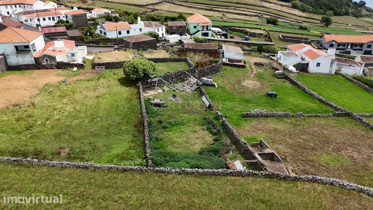 T1 para Recuperação em Santa Bárbara, Angra do Heroísmo - Grande imagem: 4/8