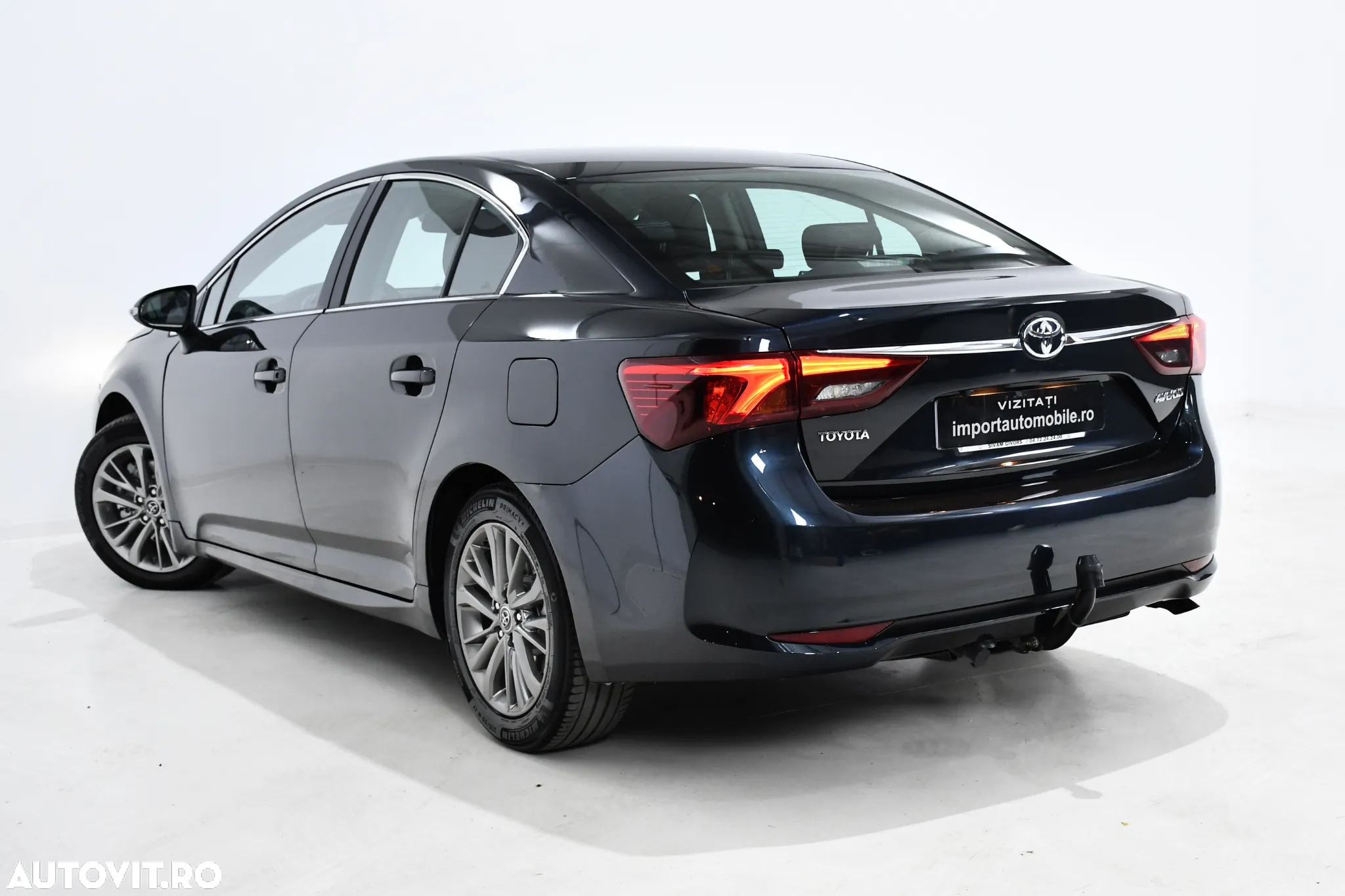 Toyota Avensis 2.0 D-4D Executive - 3
