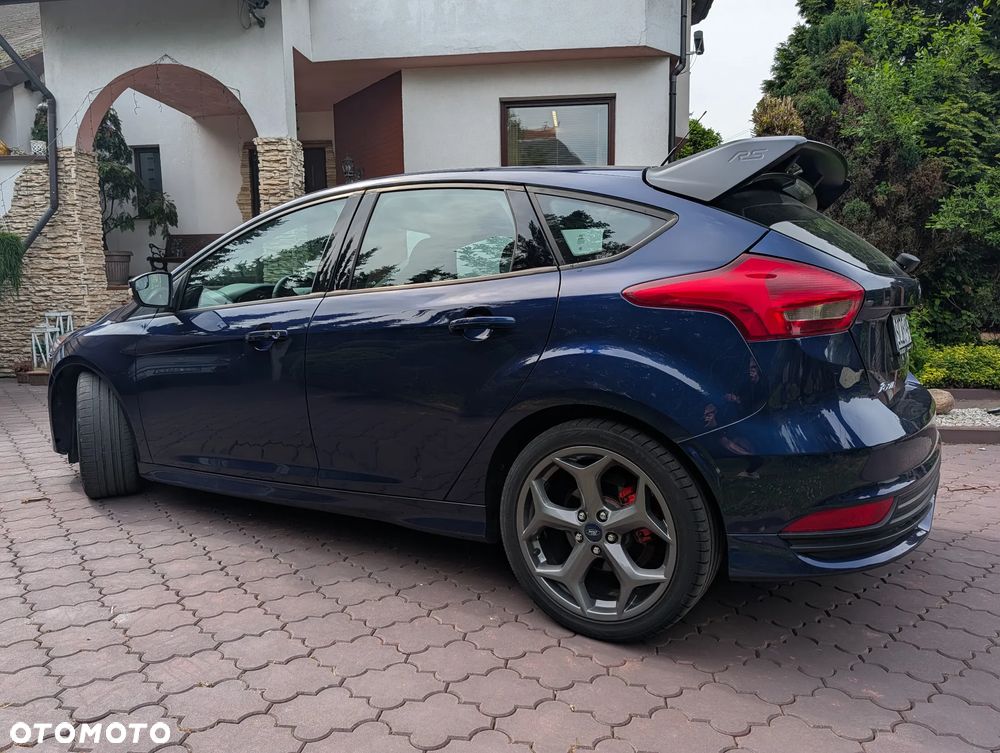Ford Focus ST - 10