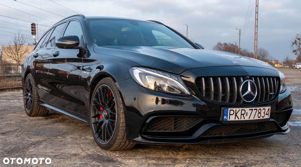Mercedes-Benz Klasa C AMG 63 S AMG Speedshift 7G-MCT - 12