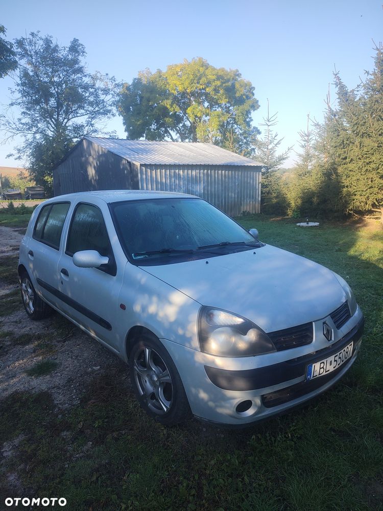 Renault Clio - 1