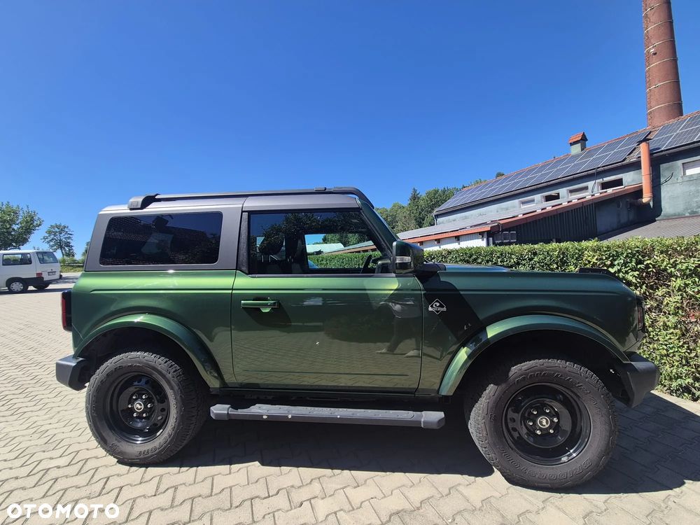 Ford Bronco - 6