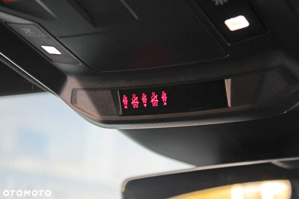 Opel Astra 1.2 T GS S&S - 34