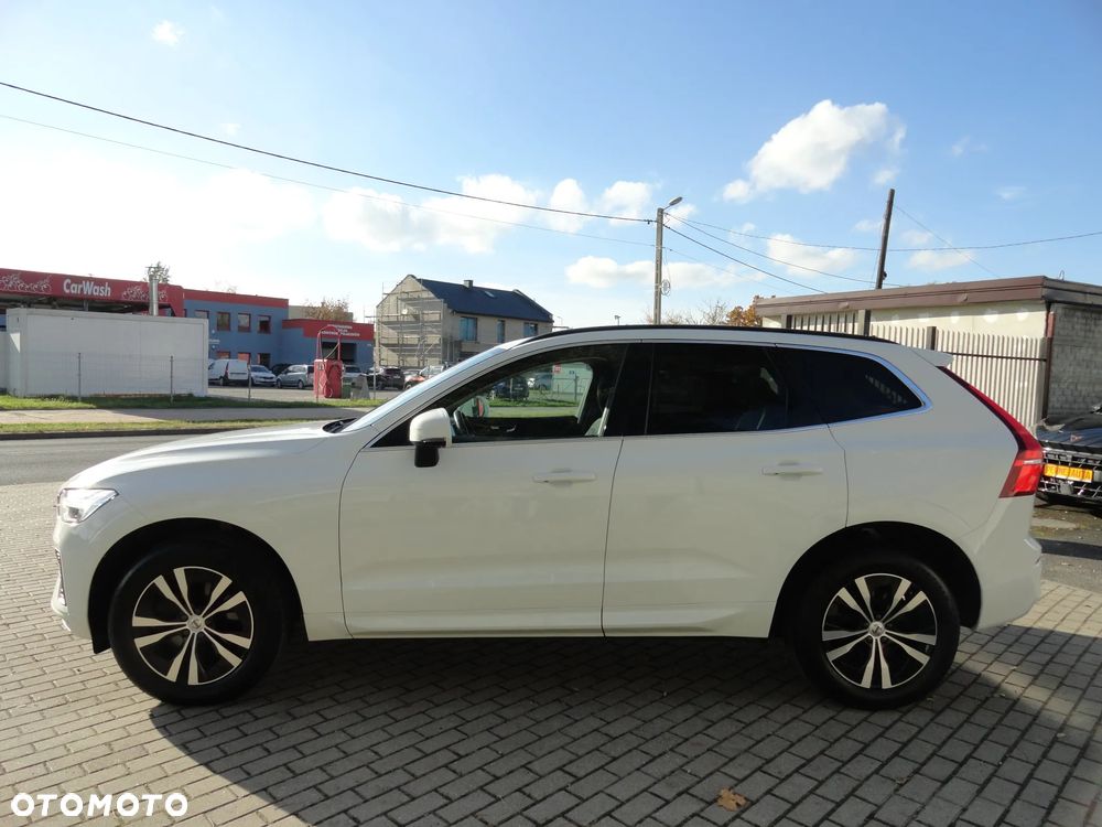 Volvo XC 60 B4 D AWD Geartronic Momentum Pro - 5