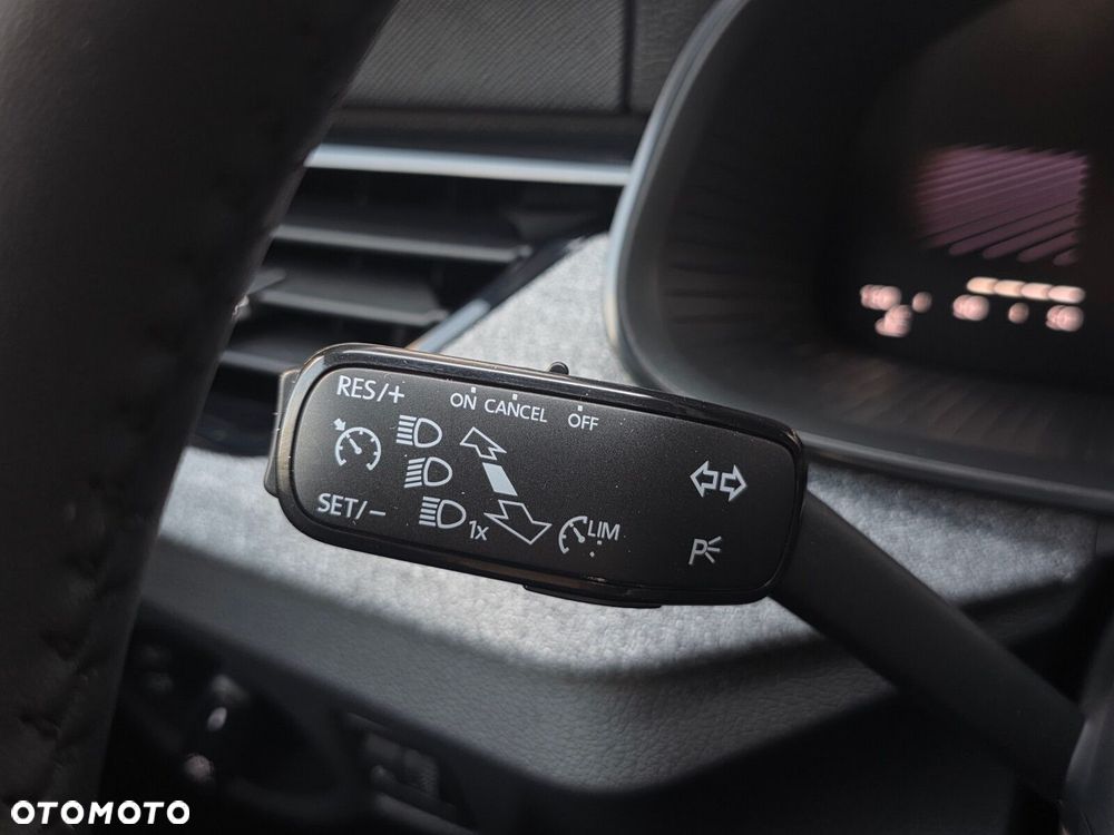 Skoda Kamiq 1.0 TSI Selection DSG - 30