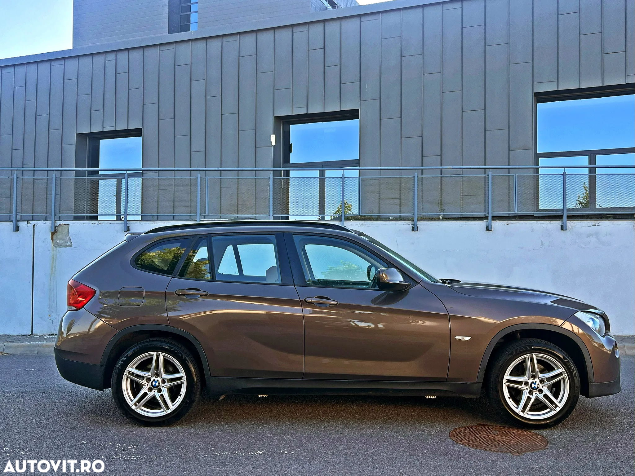BMW X1 xDrive18d - 11