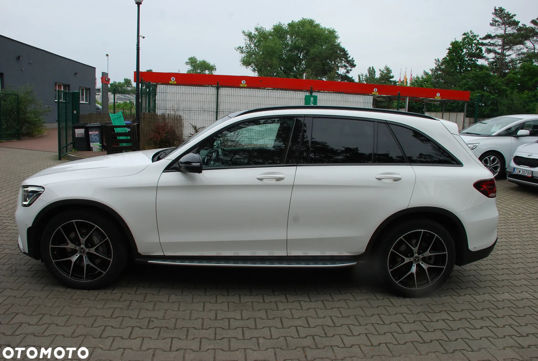 Mercedes-Benz GLC 200 4-Matic - 4