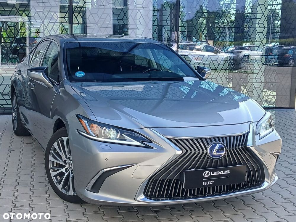 Lexus ES - 10