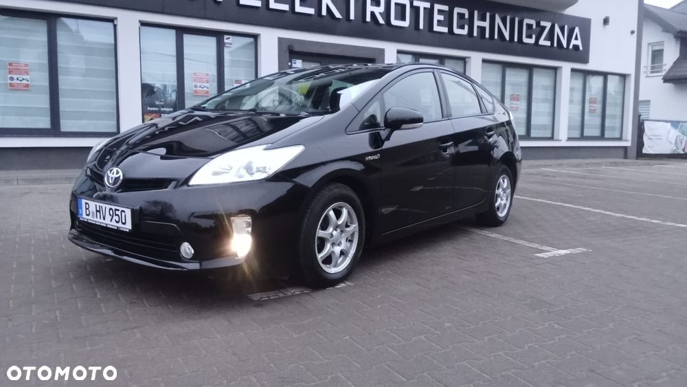 Toyota Prius (Hybrid) Comfort - 4