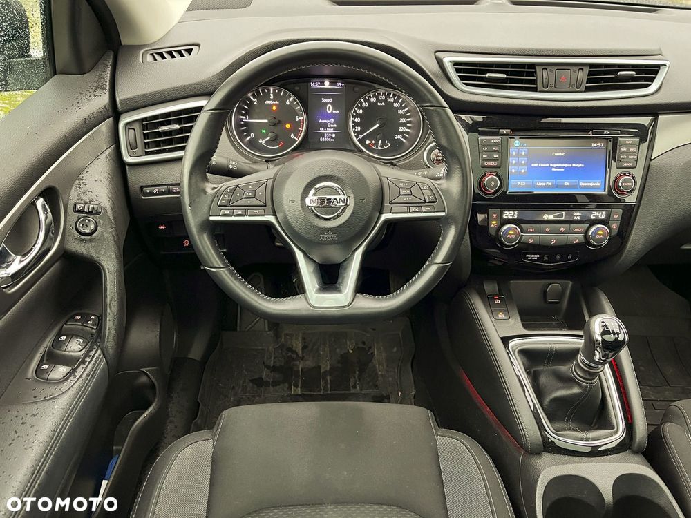 Nissan Qashqai 1.5 dCi N-Connecta - 16