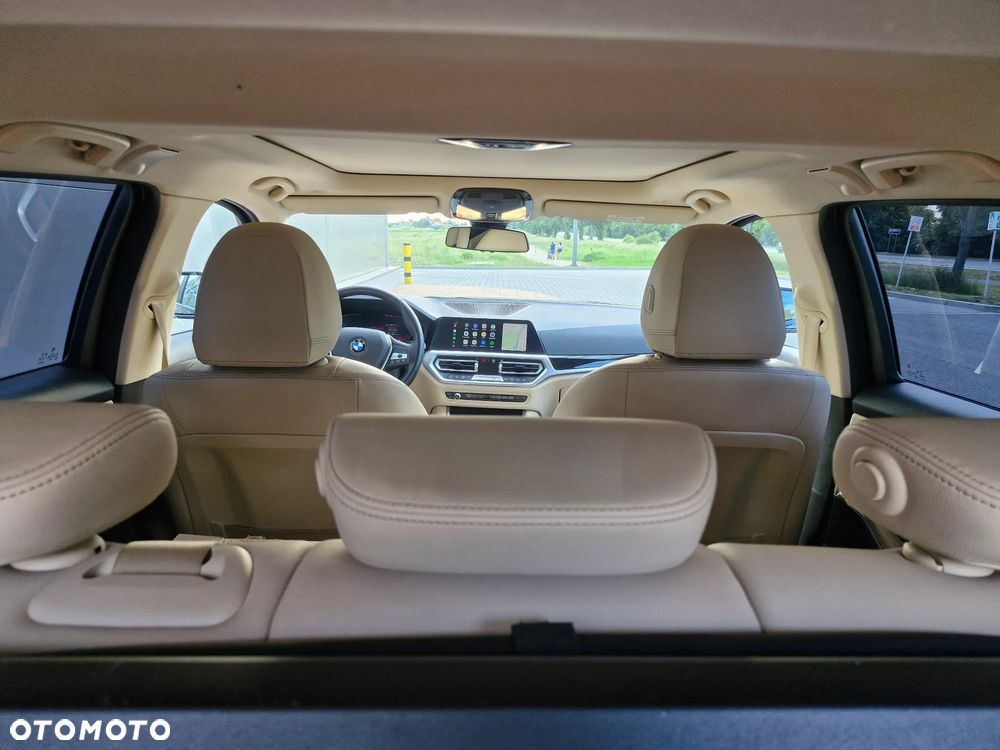 BMW Seria 3 320d Edition M Sport Shadow - 21