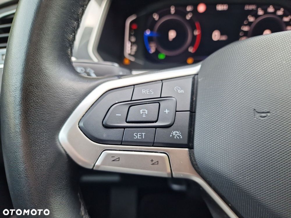 Volkswagen Tiguan 2.0 TDI Elegance DSG - 31