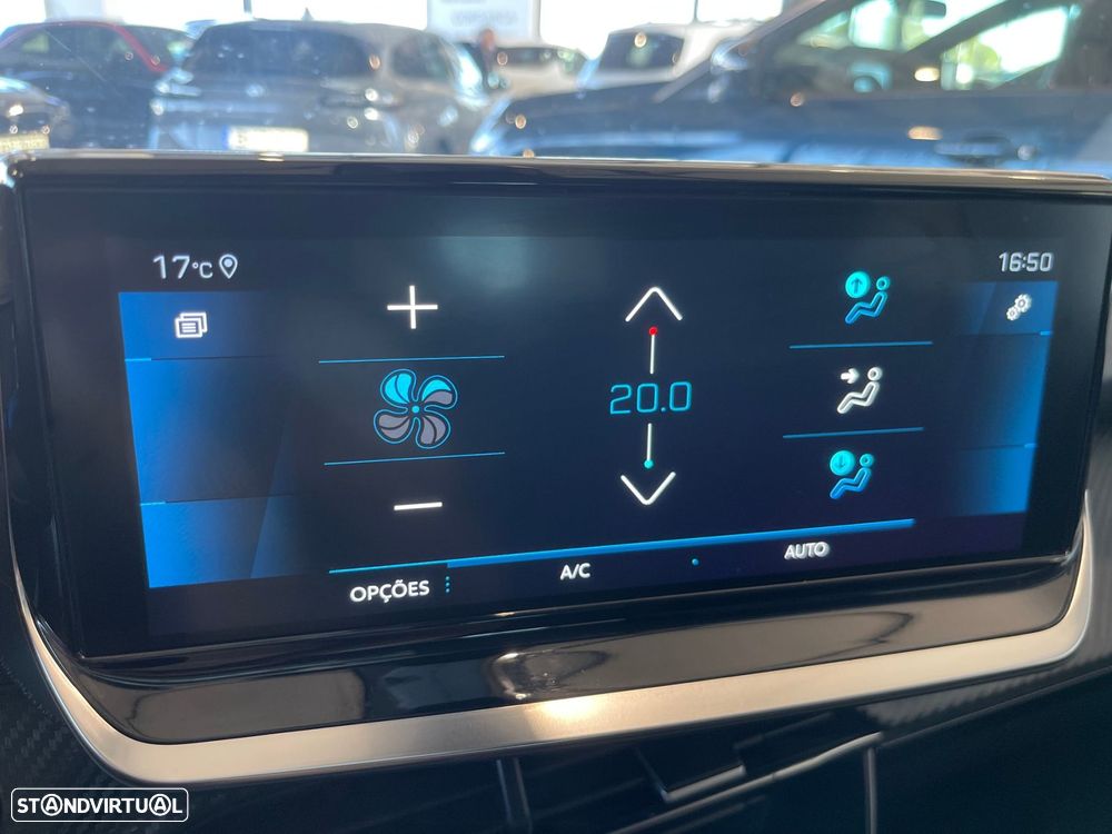Peugeot 2008 1.2 PureTech Allure Pack EAT8 - 23