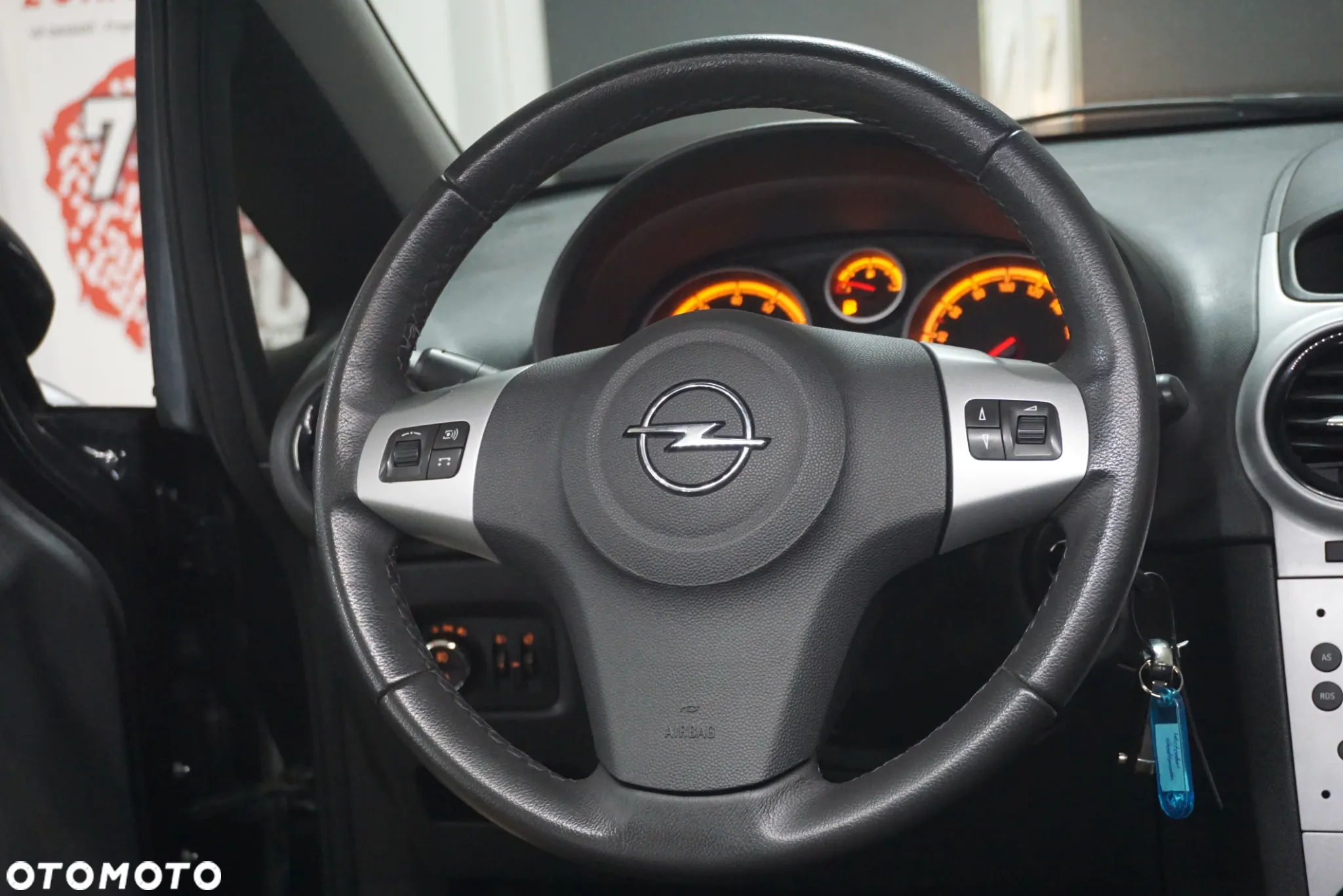 Opel Corsa 1.2 16V Cosmo S&S - 15