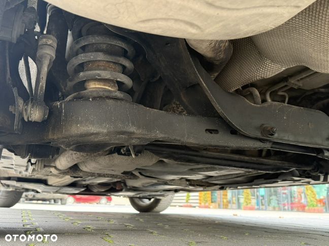 Ford Galaxy 2.0 TDCi Ghia - 10