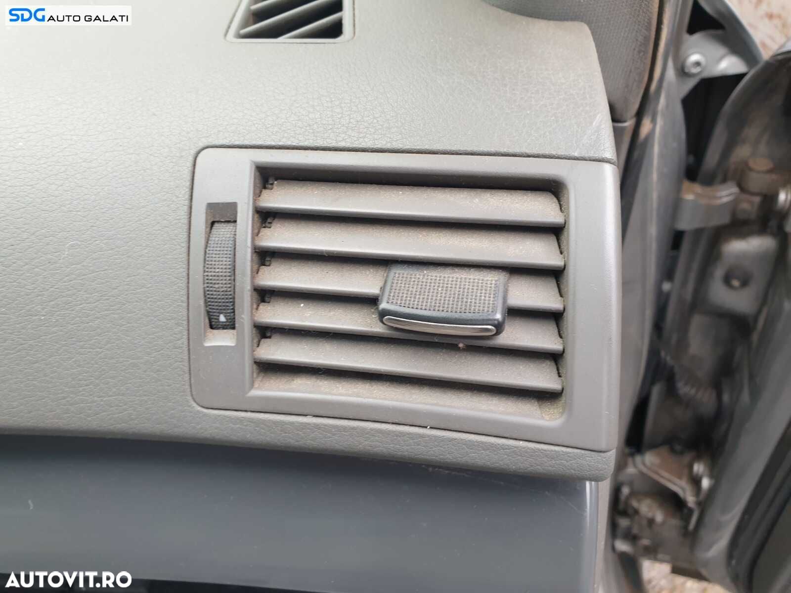 Gura Grila Aer Aerisire Ventilatie Bord Dreapta Crem Maro Audi A4 B7 2005 - 2008 Cod gbdb6sdgba1 - 1