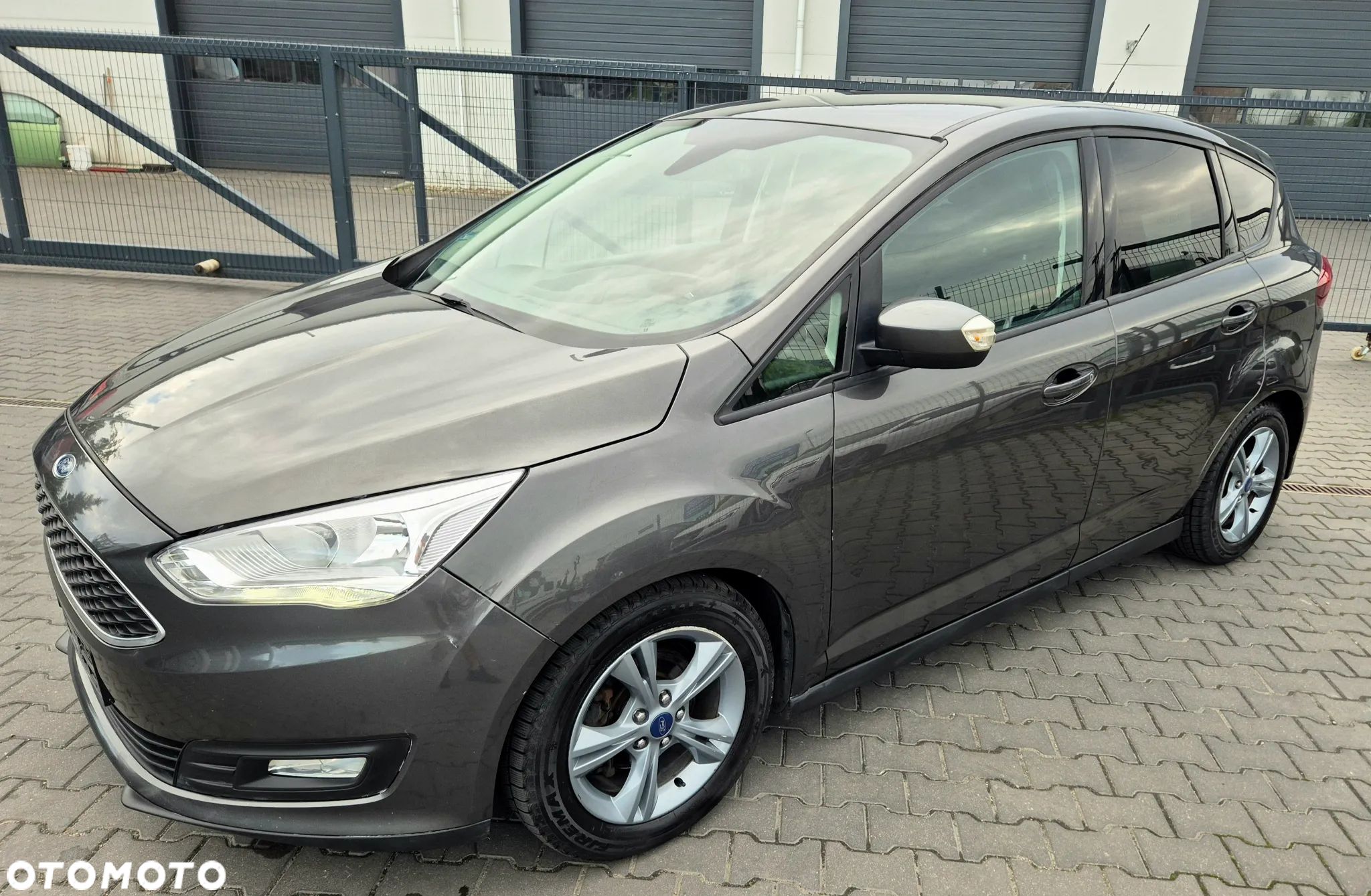 Ford C-MAX 1.5 TDCi Start-Stop-System Titanium - 1