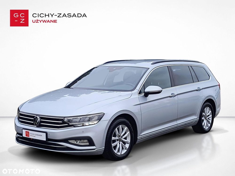 Volkswagen Passat - 1
