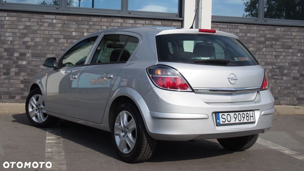 Opel Astra 1.6 Enjoy - 17