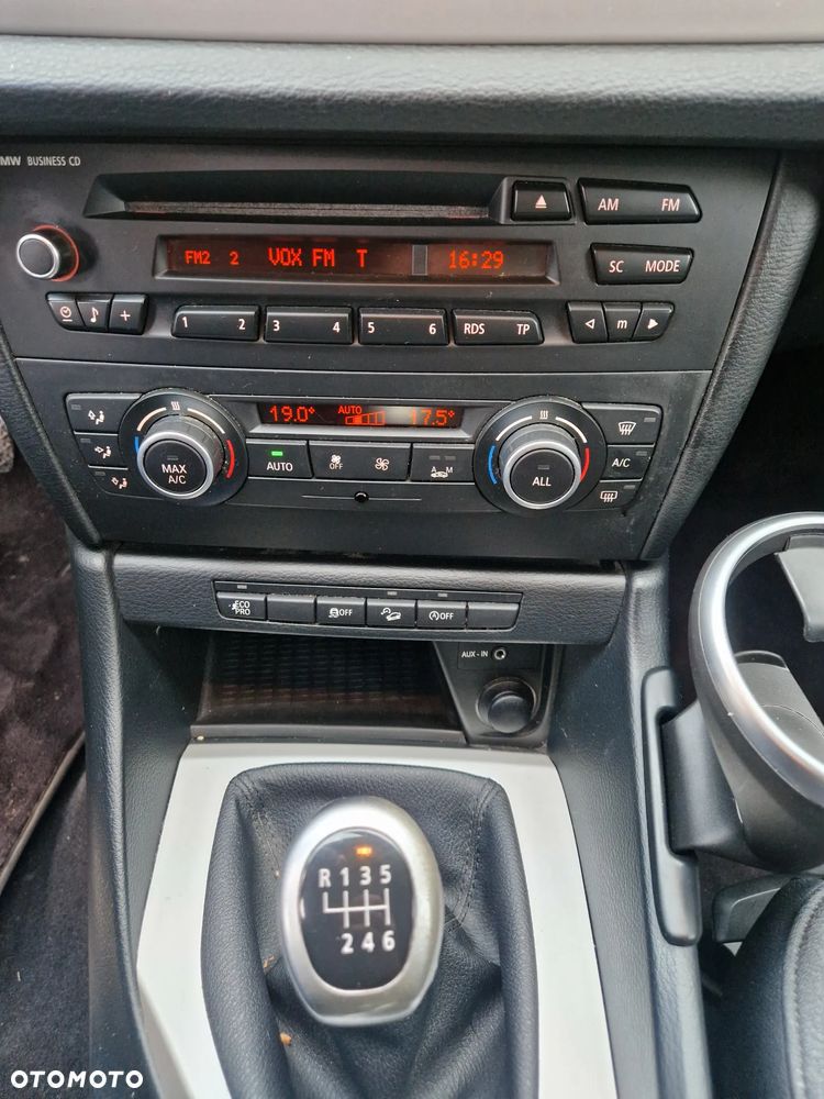 BMW X1 xDrive18d xLine - 15