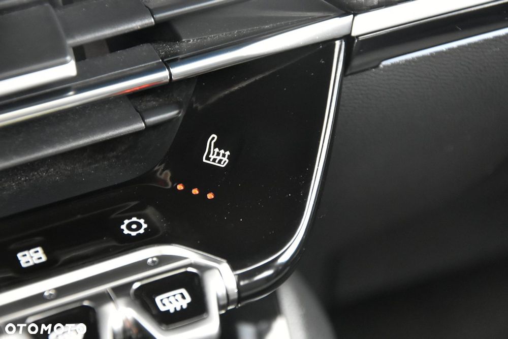 Peugeot 2008 ver-puretech-130-eat8-gt - 24