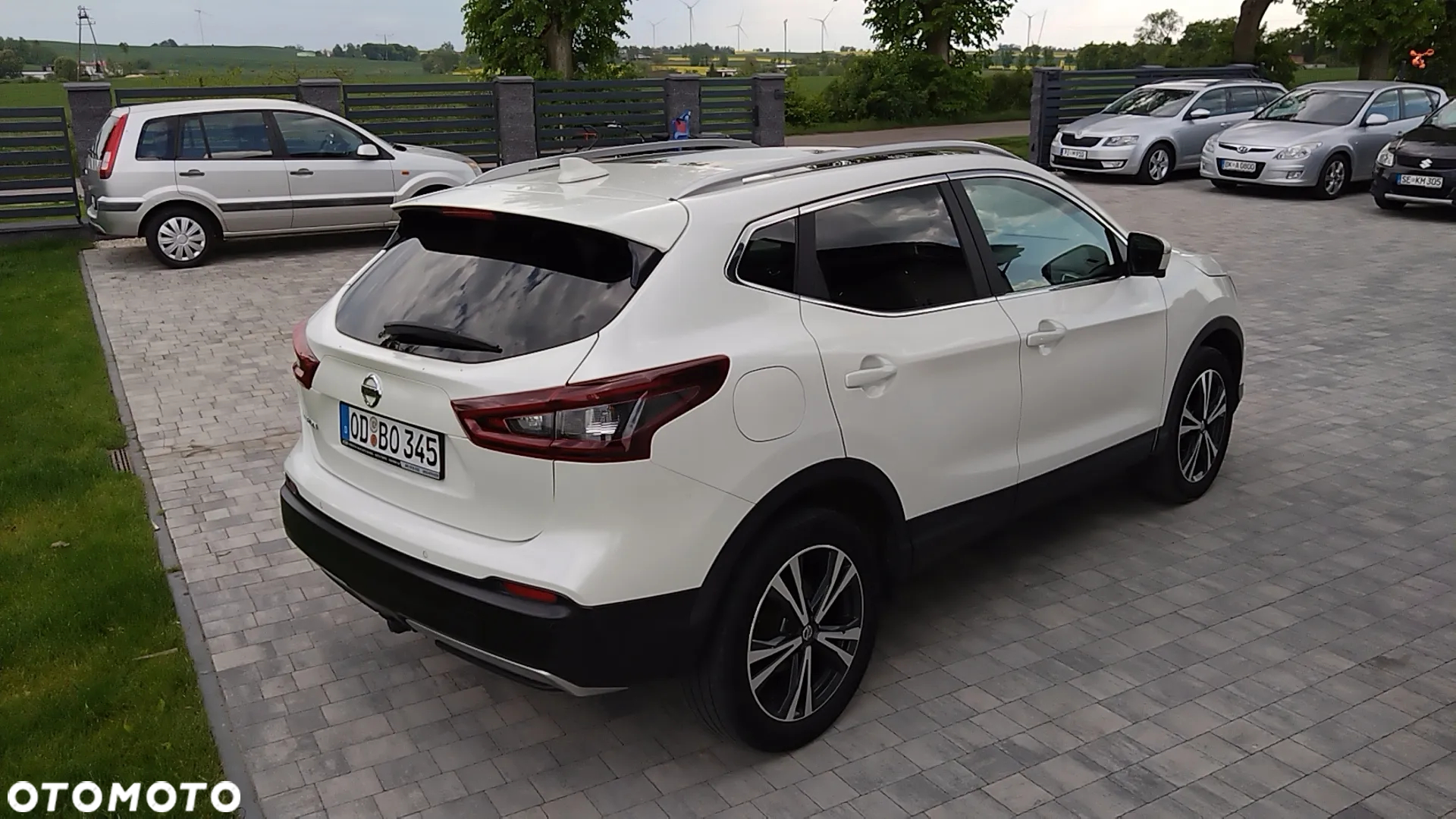 Nissan Qashqai 1.5 dCi TEKNA+ - 8