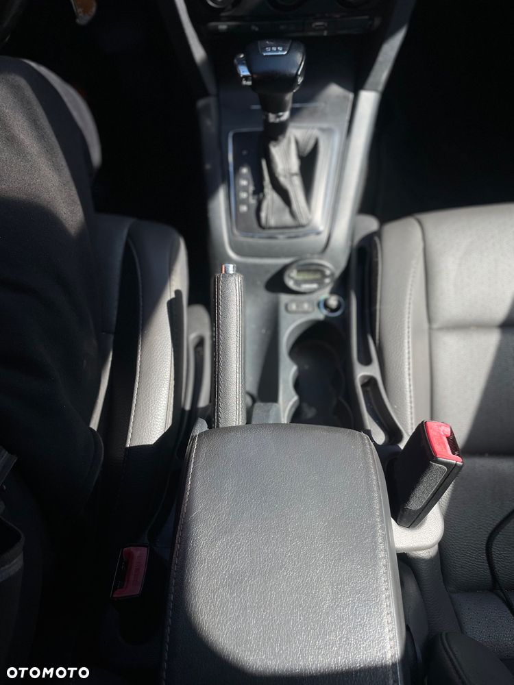 Skoda Octavia 1.9 TDI DPF DSG SPORT EDITION - 8